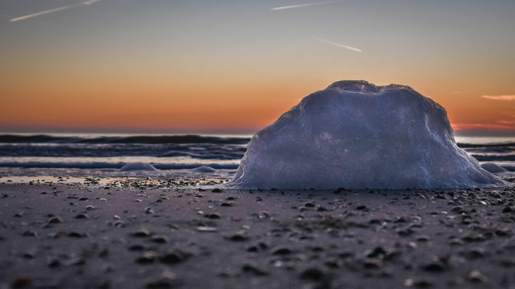 Schaumberg am Strand